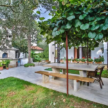 Carolina 4 Seasons Apartment Porec Exterior photo