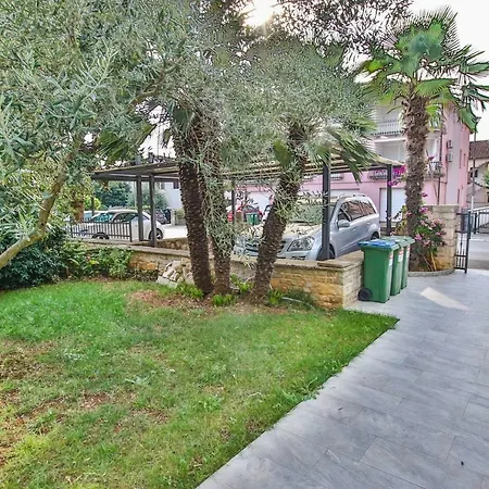 Carolina 4 Seasons Apartment Porec Exterior photo