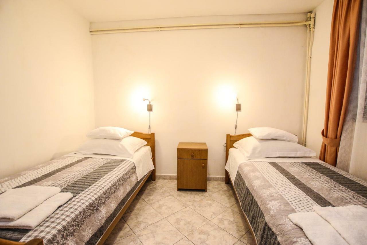 Carolina 4 Seasons Apartman *